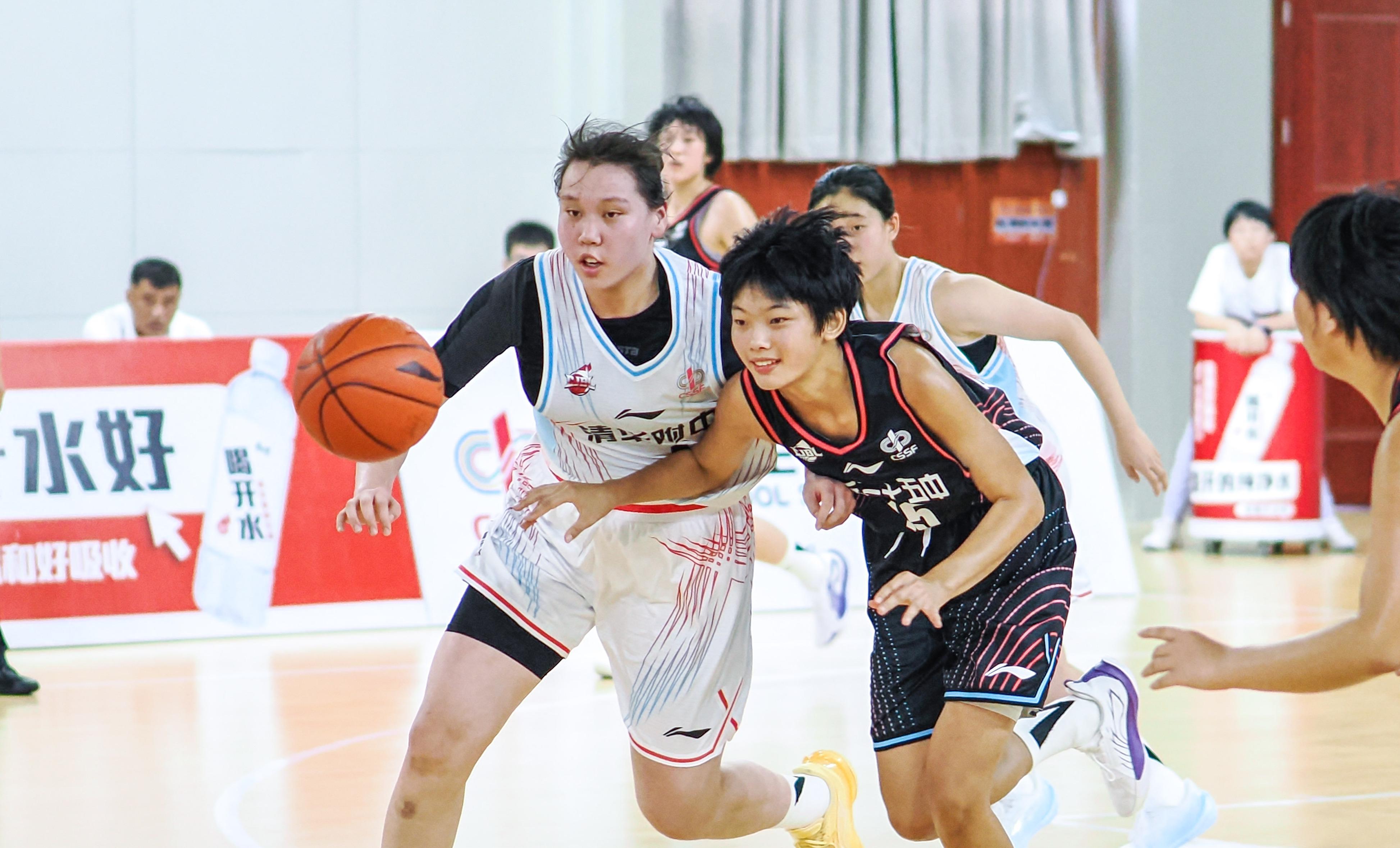 场均轰26+12！中国女篮又一14岁1米90新星崛起：篮板王上线了